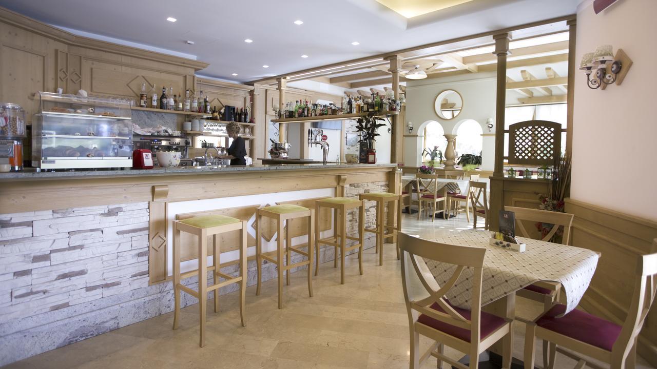 Alma Living Hotel- Al Girarrosto 벤조네 외부 사진